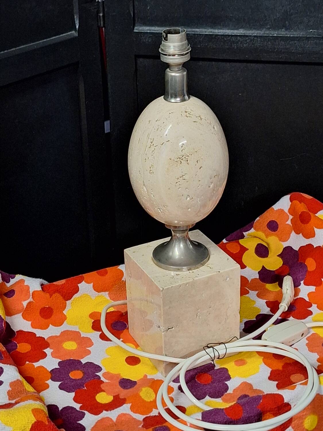 Vintage egg lamp