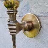 Hand-to-torch wall lamp