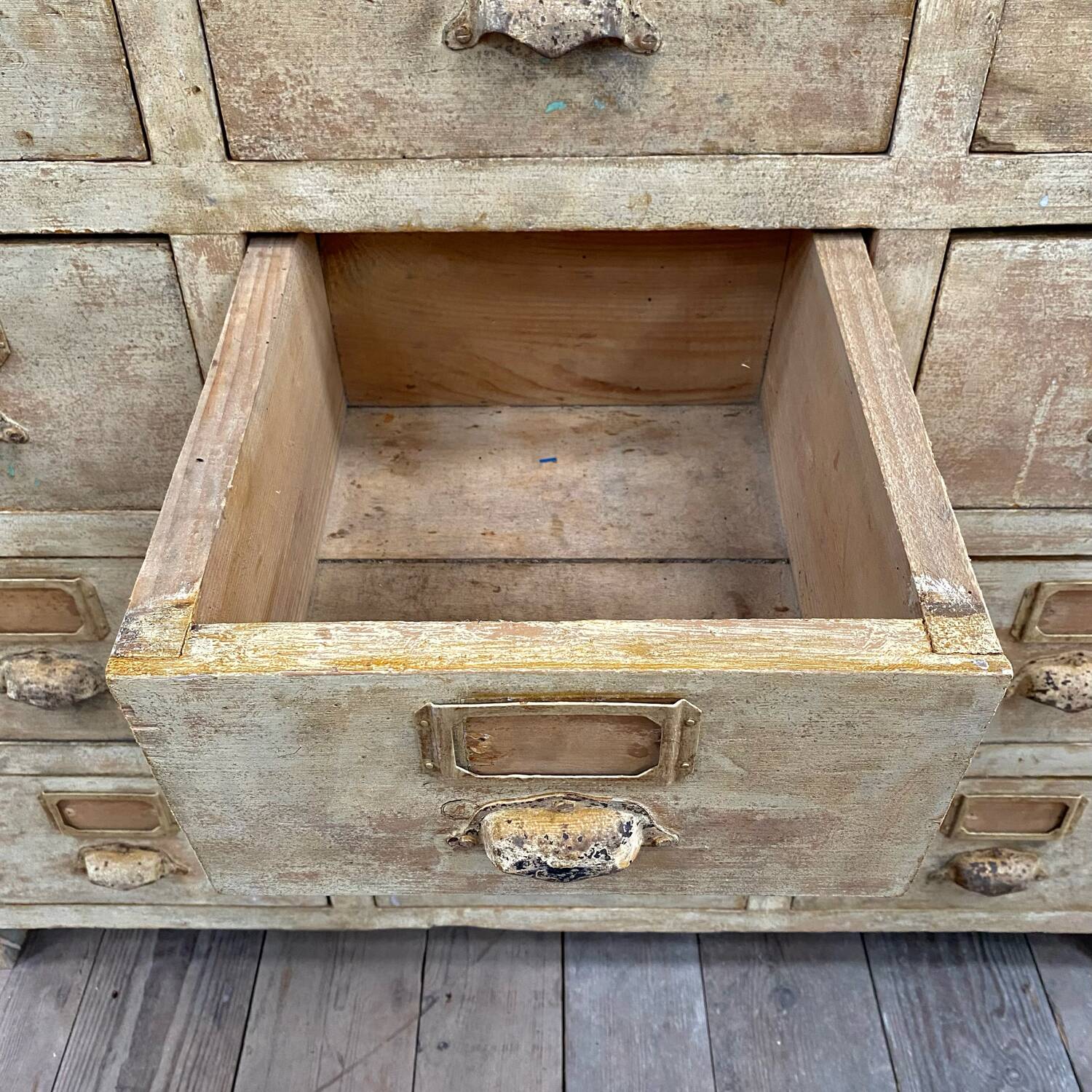 Workshop drawer unit