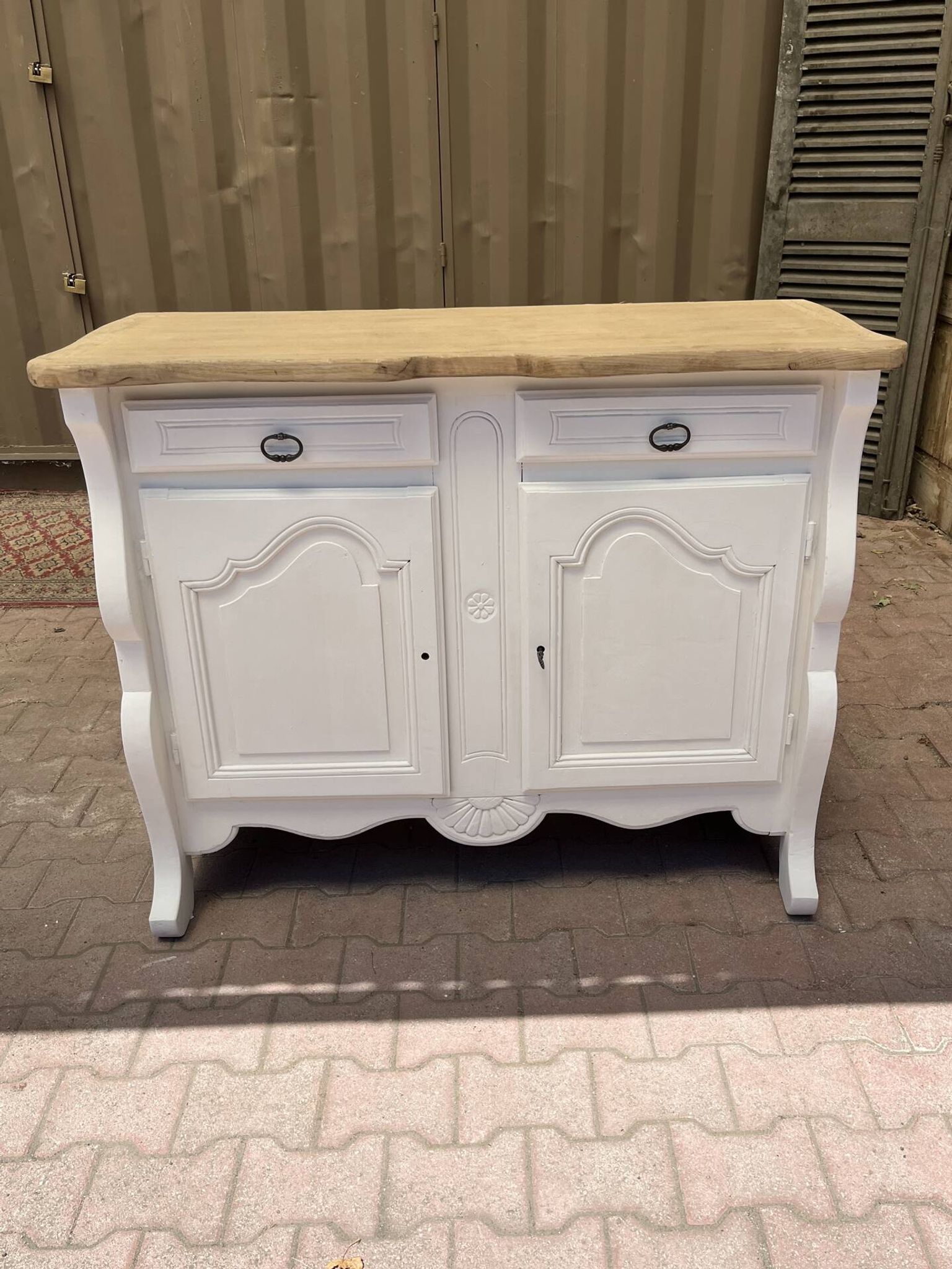 Buffet ancien relooke