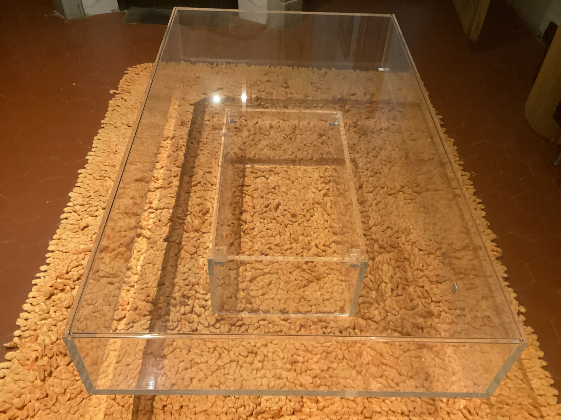 Table basse  Plexiglass et verre