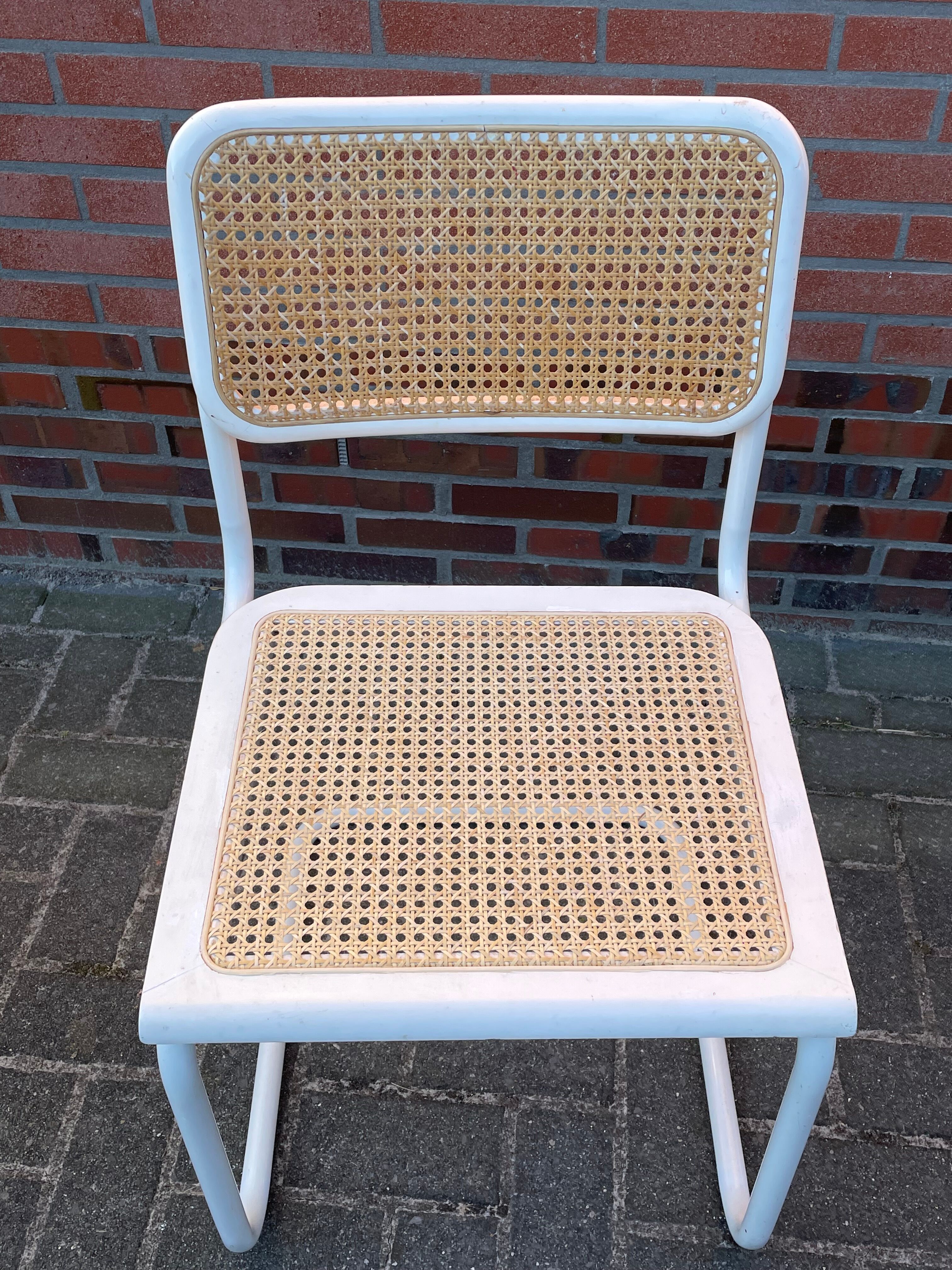 Cesca design chair b32 model in white