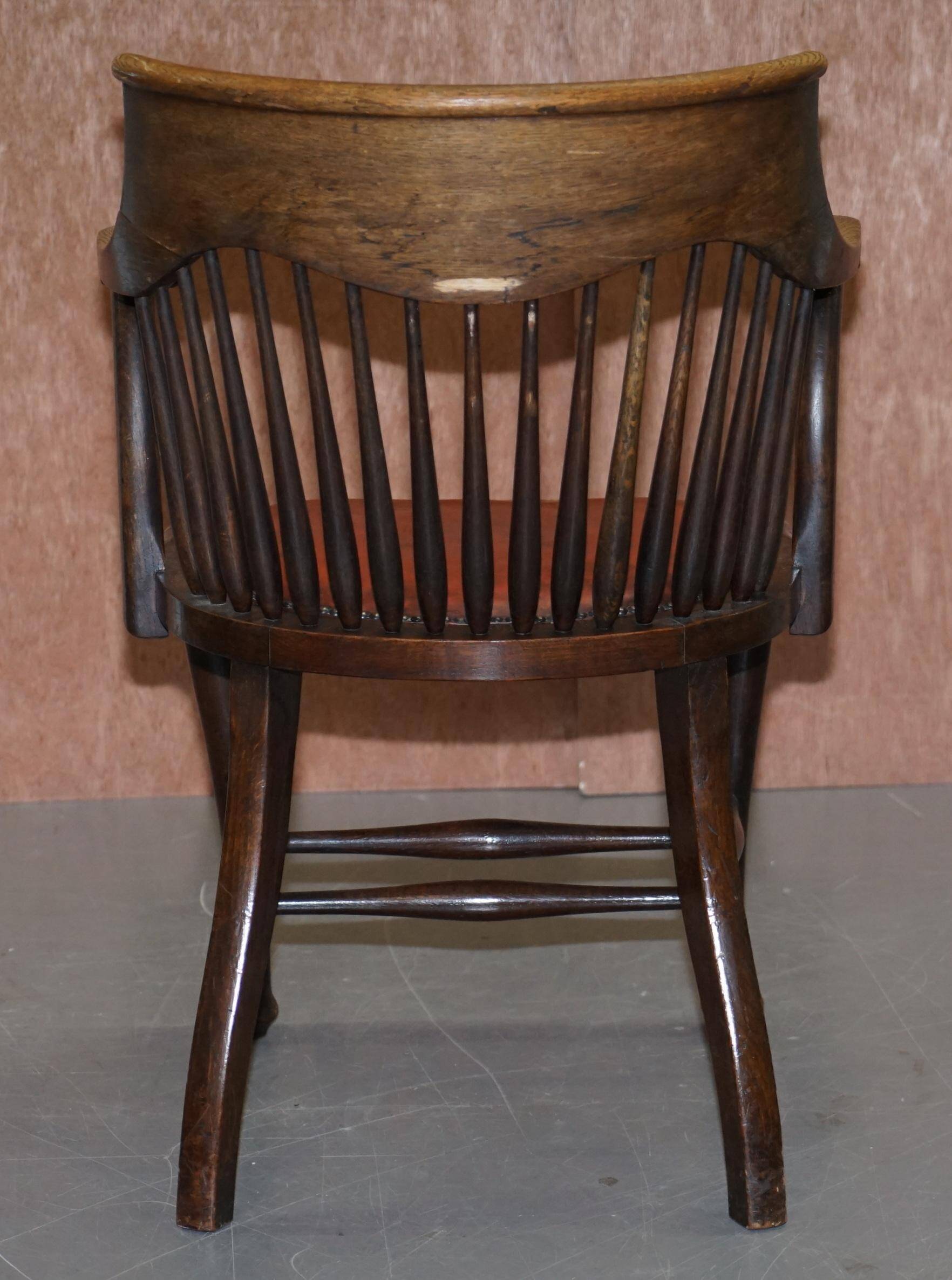 Chaise de capitaine anglaise antique édouardienne en chêne Ralph Johnson