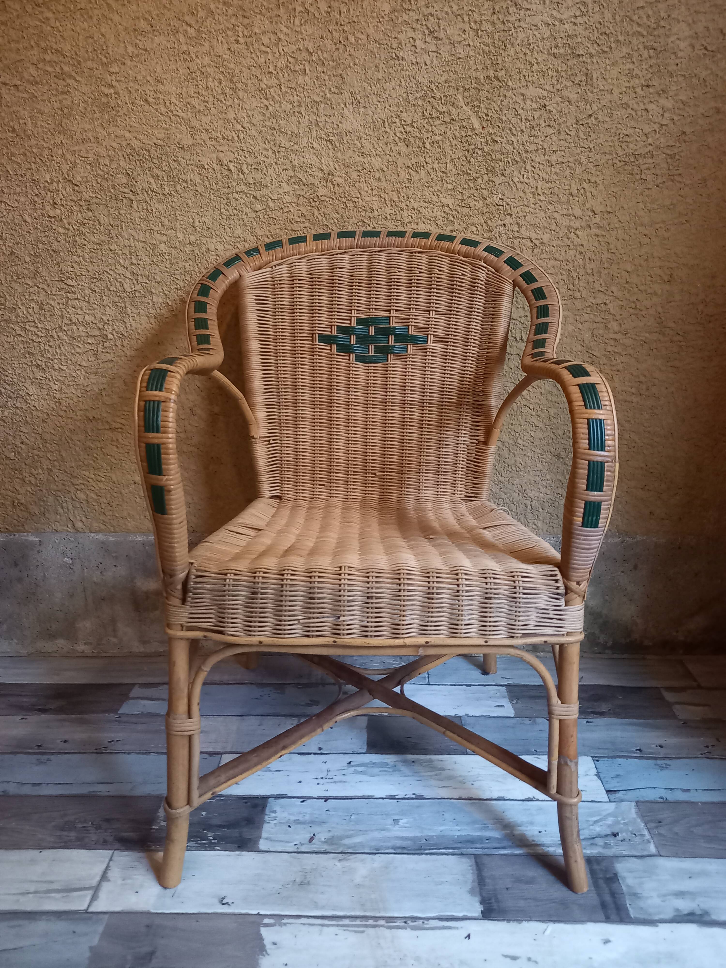 Adult rattan armchair