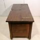 Coffre en bois sculpté de style gothique