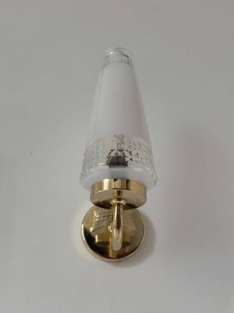 Pair of vintage wall lights in glass and brass, France, 1970.