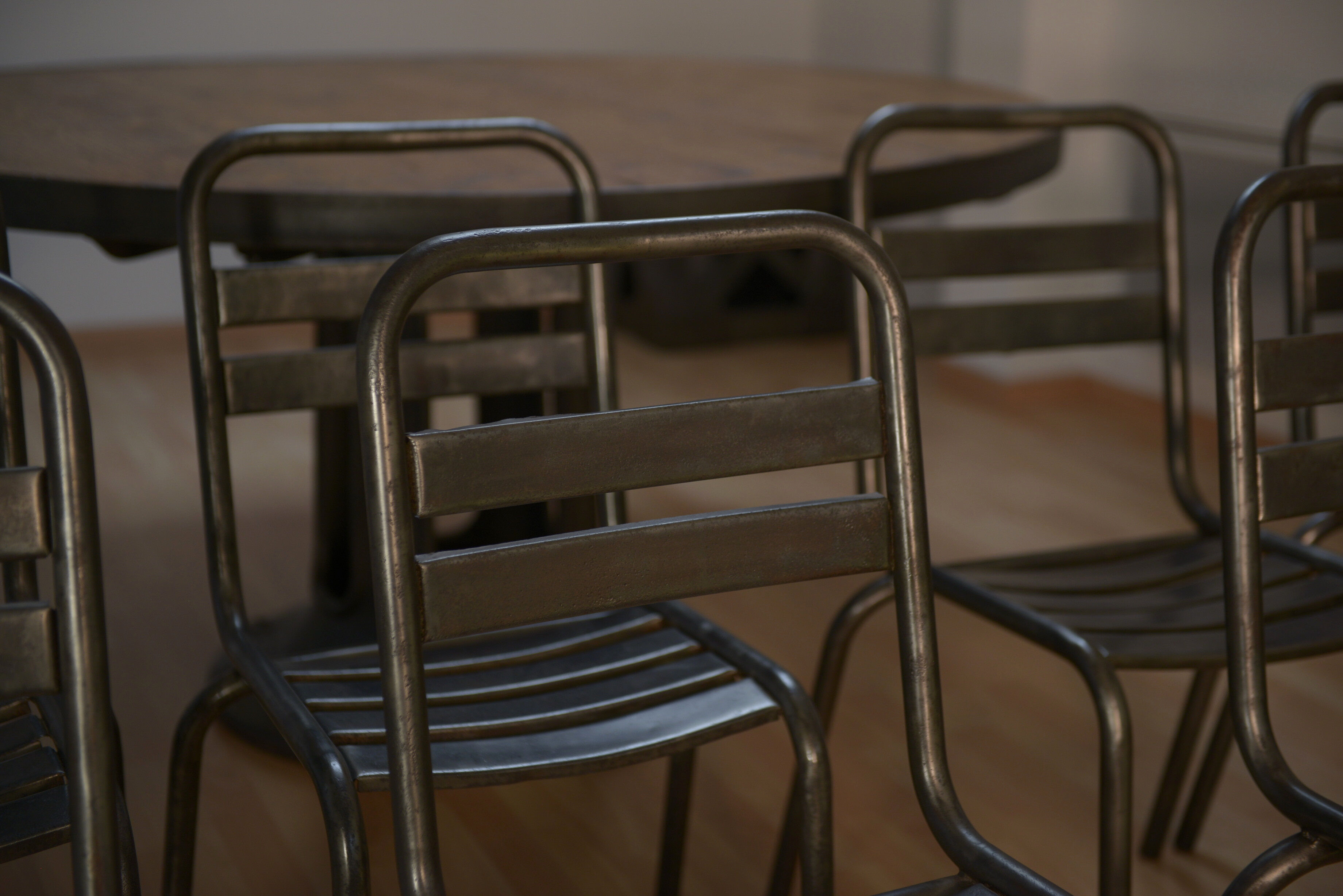 Set of 8 stackable 1950 metal chairs