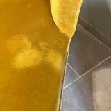 Golden velvet daybed