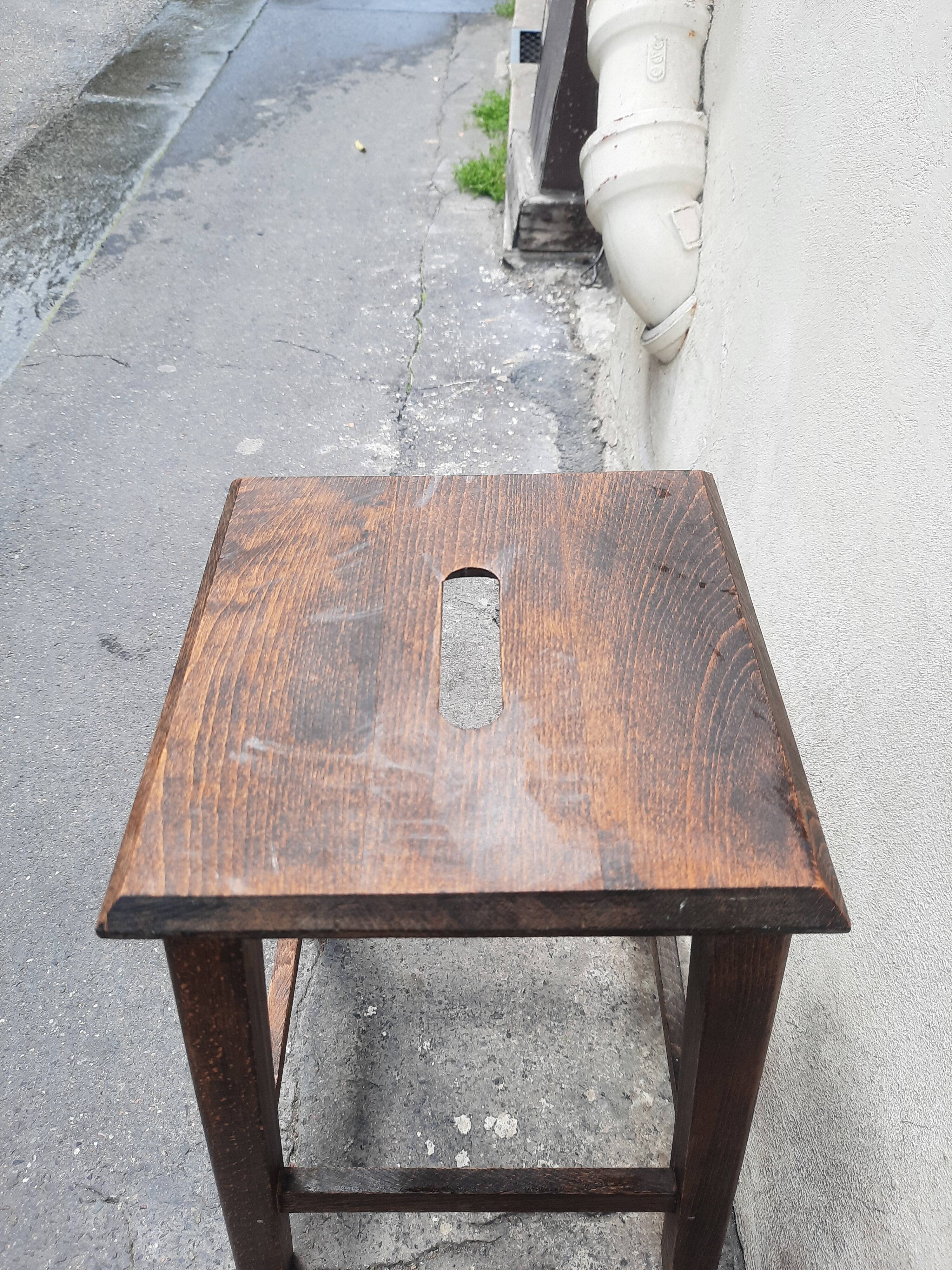 Workshop stool