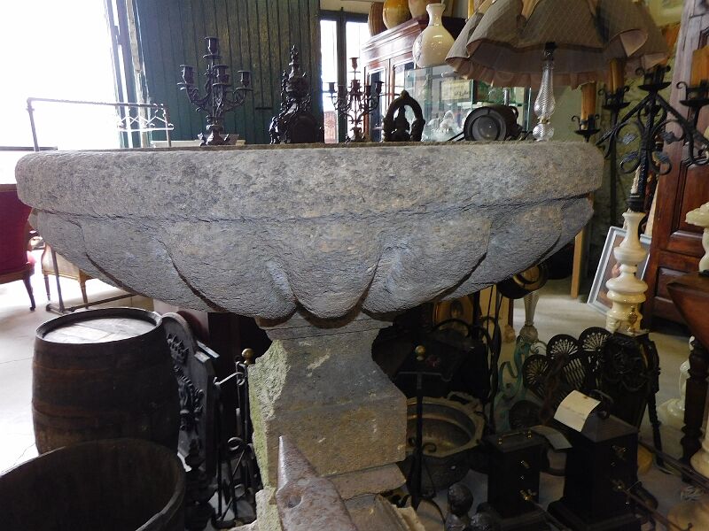 Large fountain stone bird bath