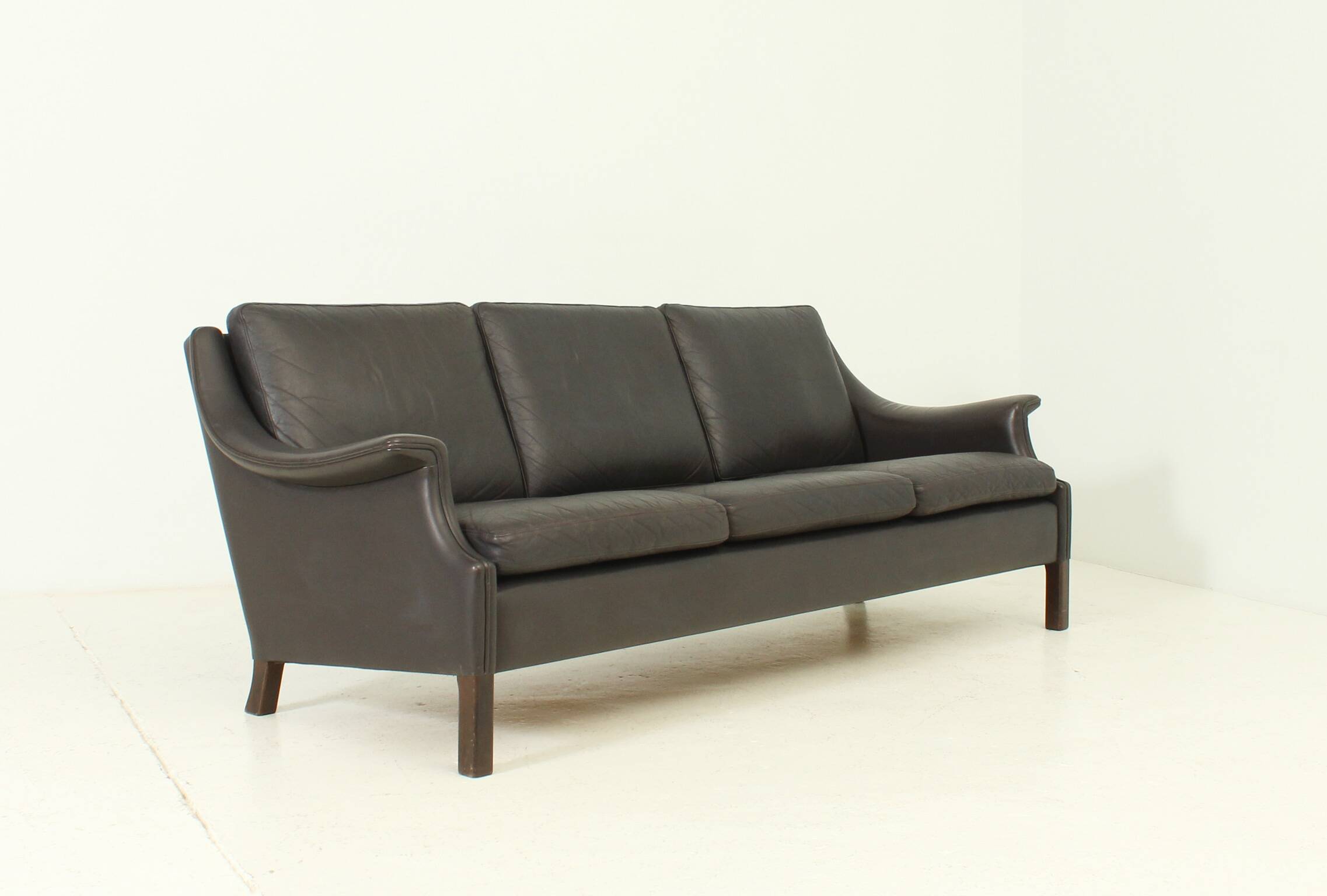 Canapé trois places Aage Christiansen en cuir marron foncé, 1960's
