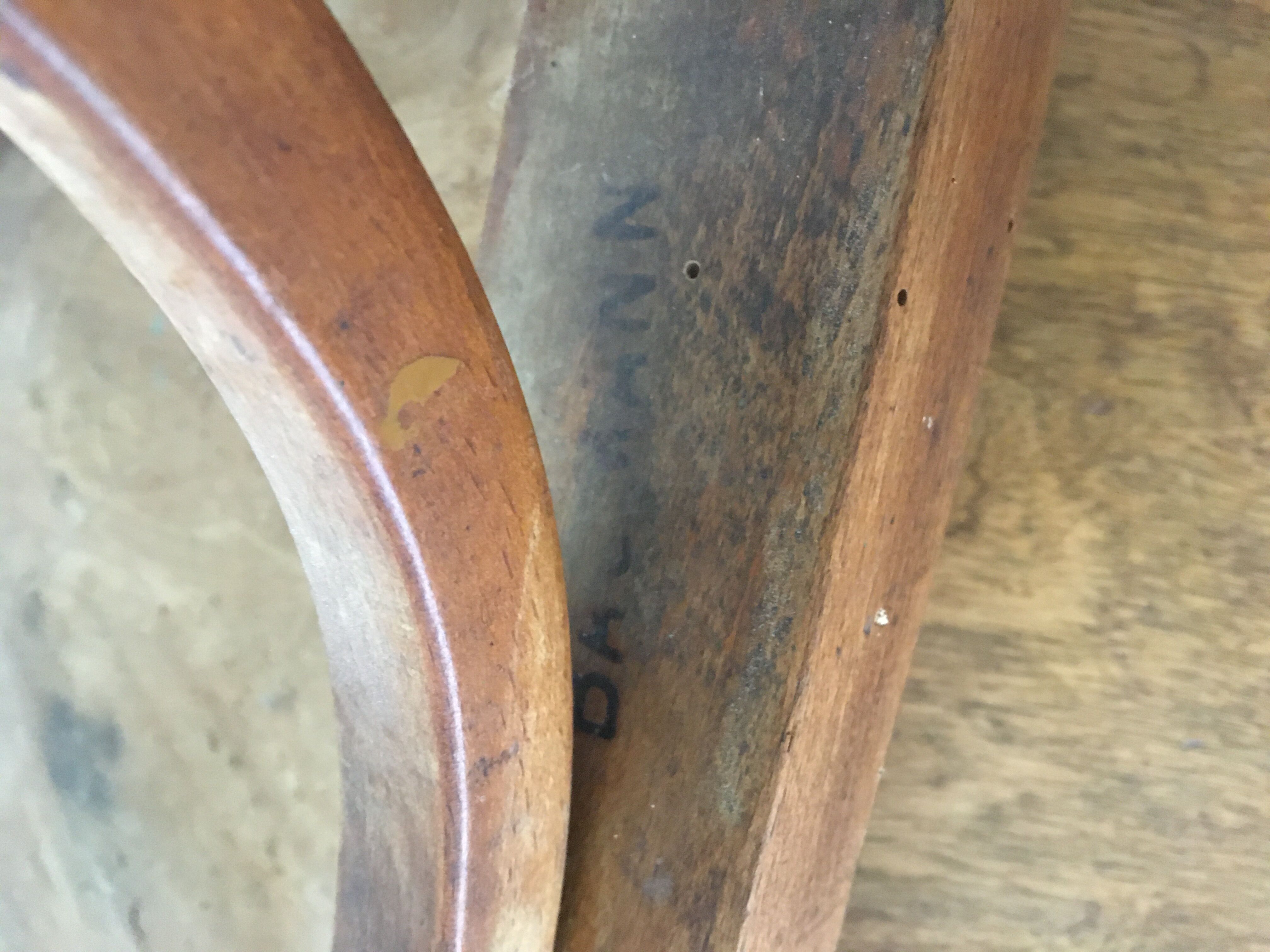Paire de chaises bistrot Baumann