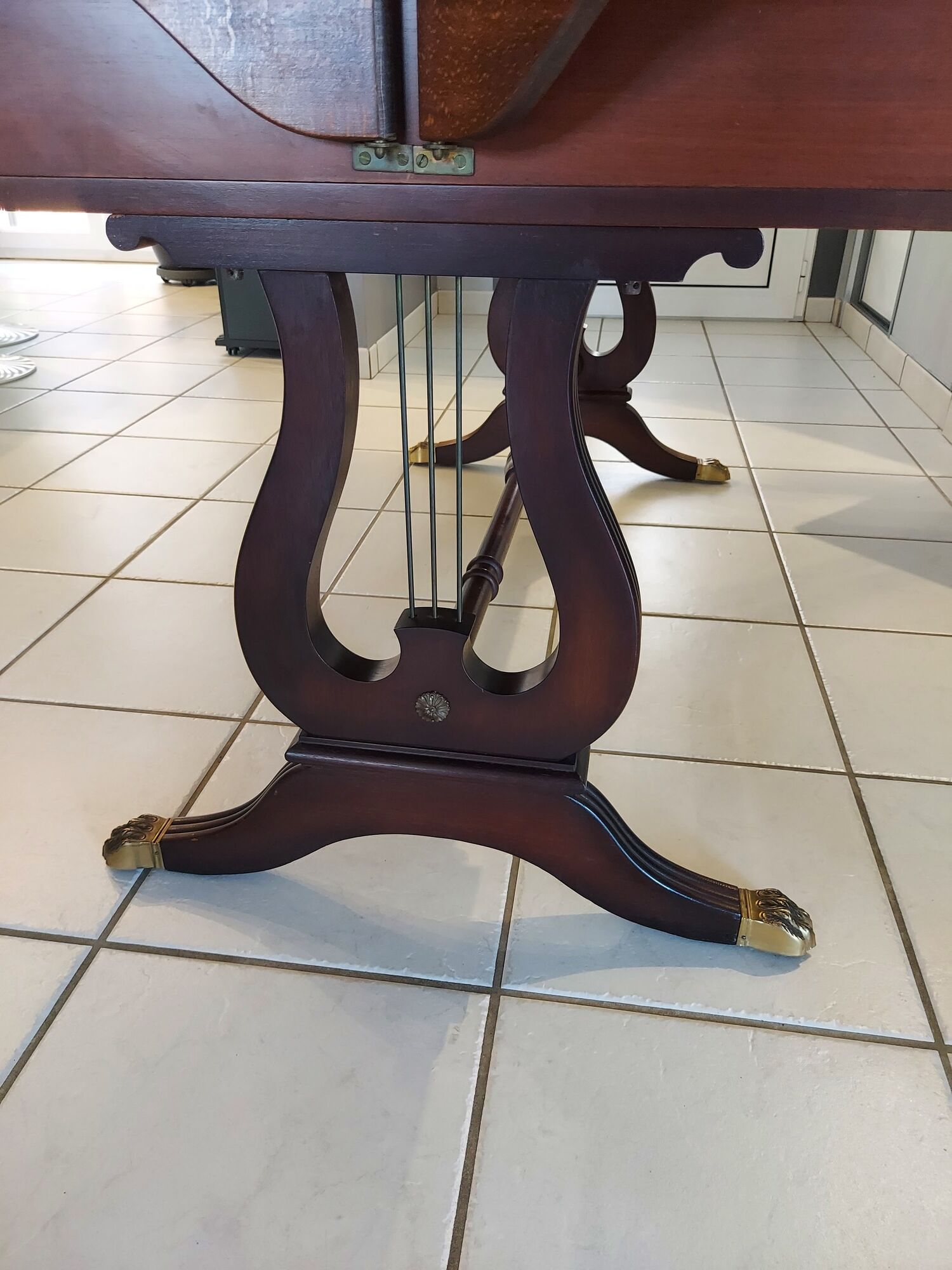 English flap desk and these 2 armchairs early XXeme