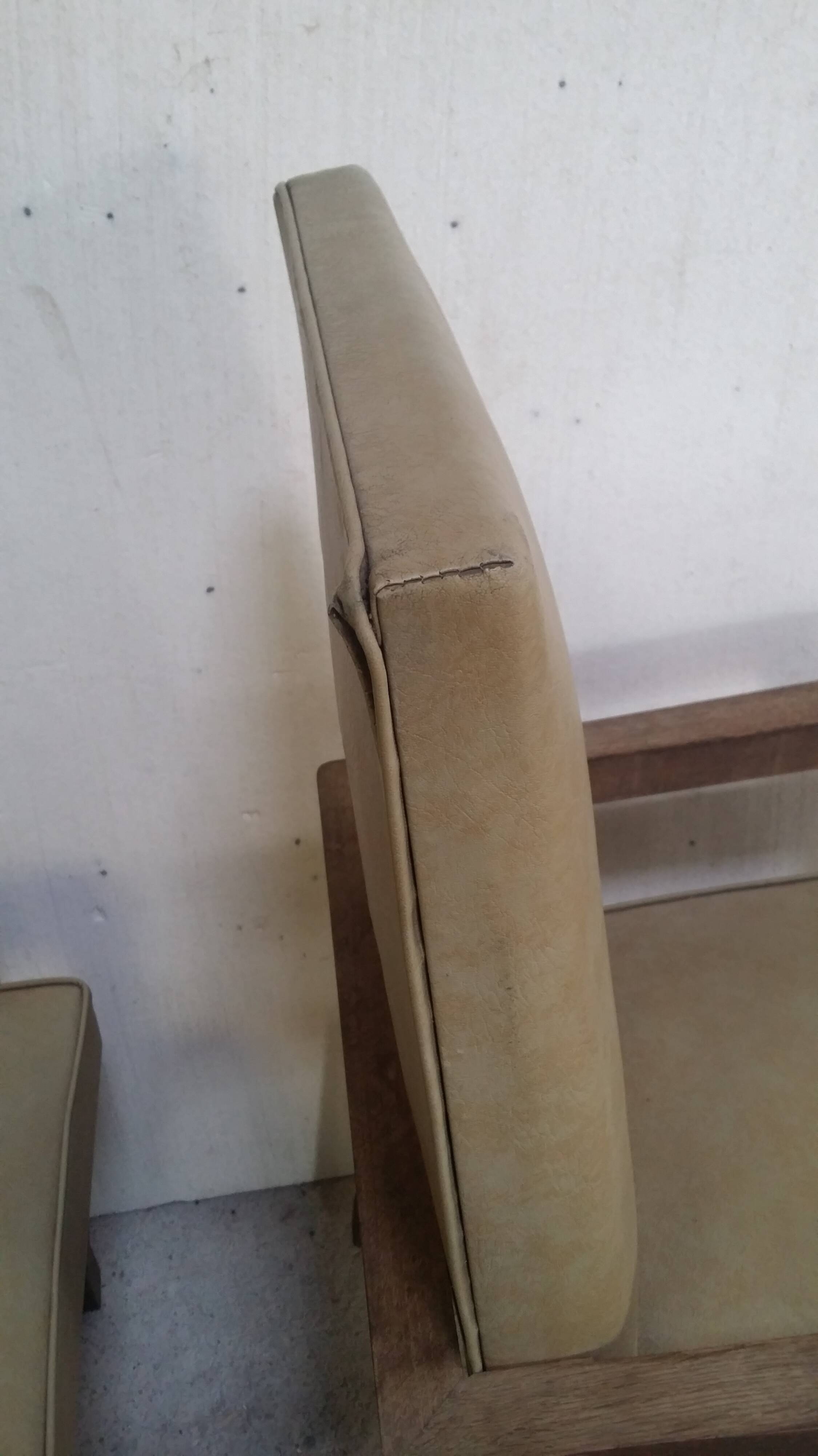 office chair and visitor chairs