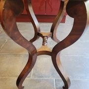 Mahogany burr hairdresser, Restoration period, around 1820.