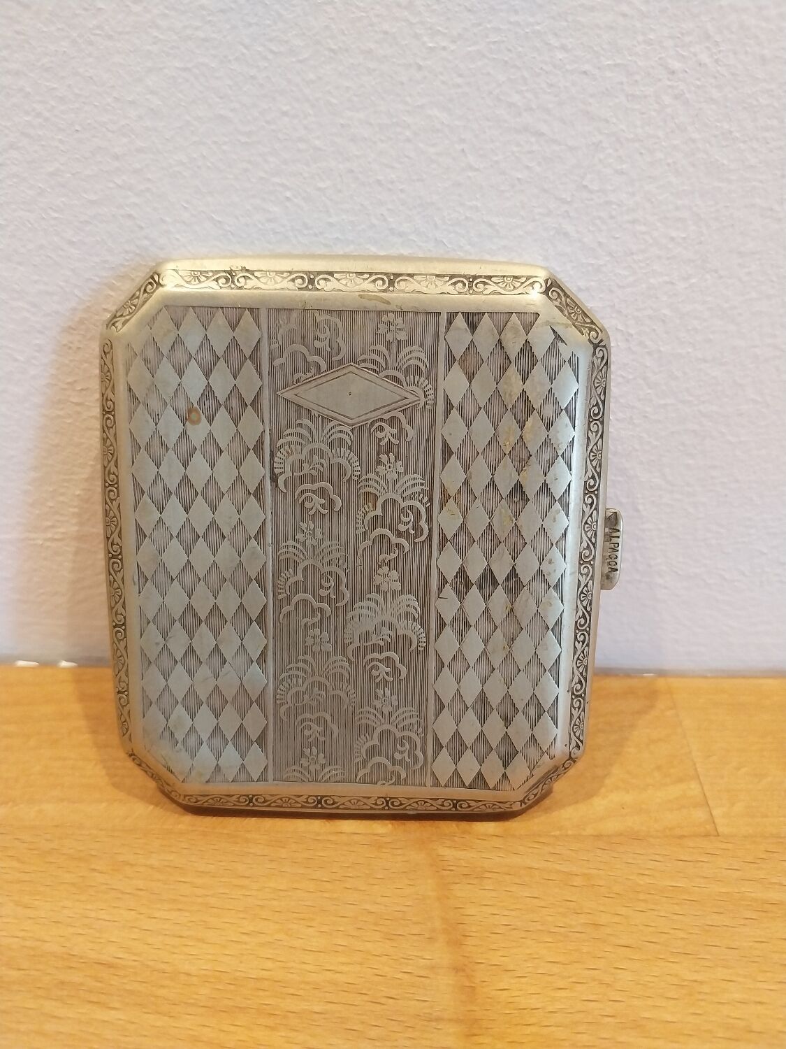 Cigarette case