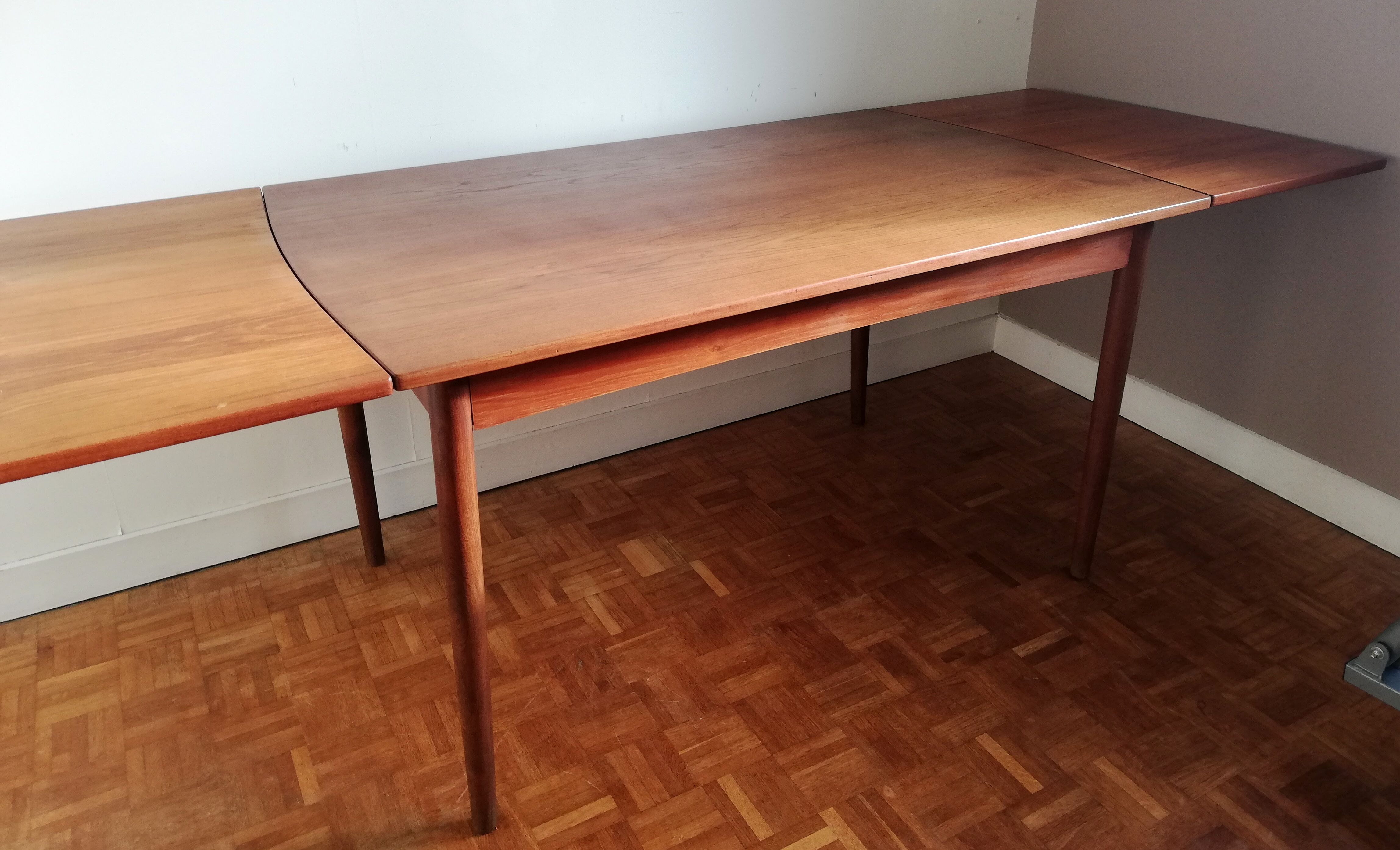 Danish table Rogenstrup Mobelfabrik