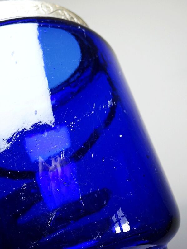 Pot à biscuits/bonbonnière ancien, verre bleu cobalt et métal argenté, début XXe