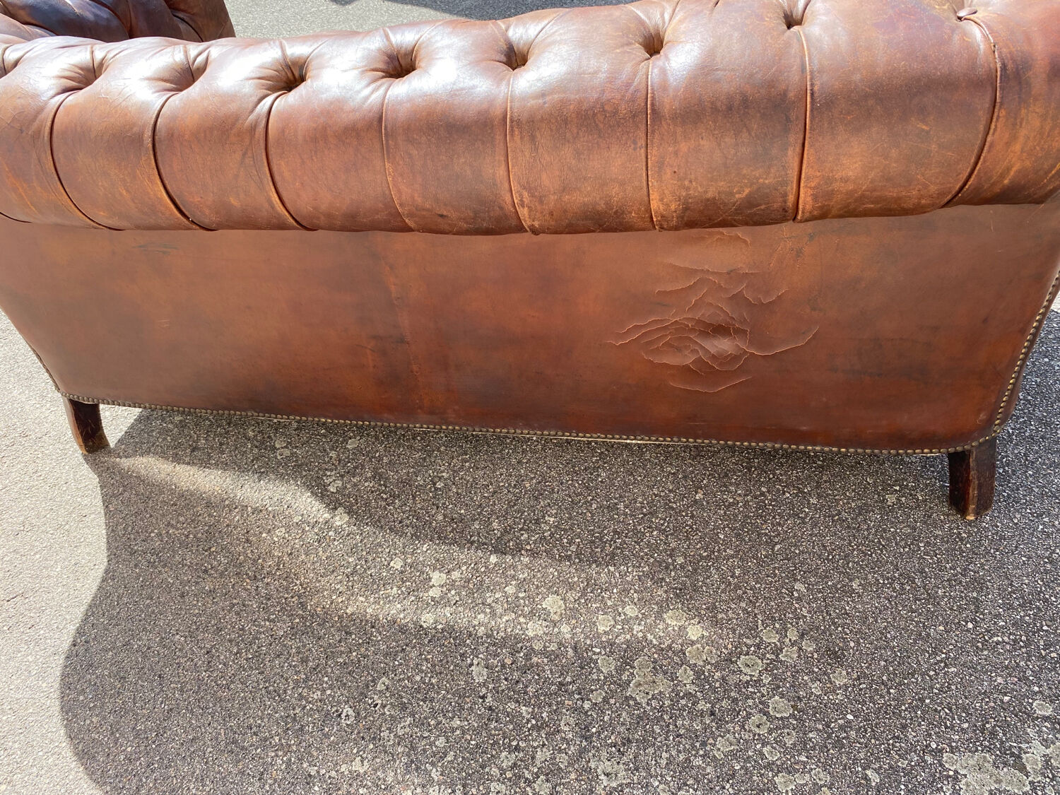 2 seater chesterfield leather sofa