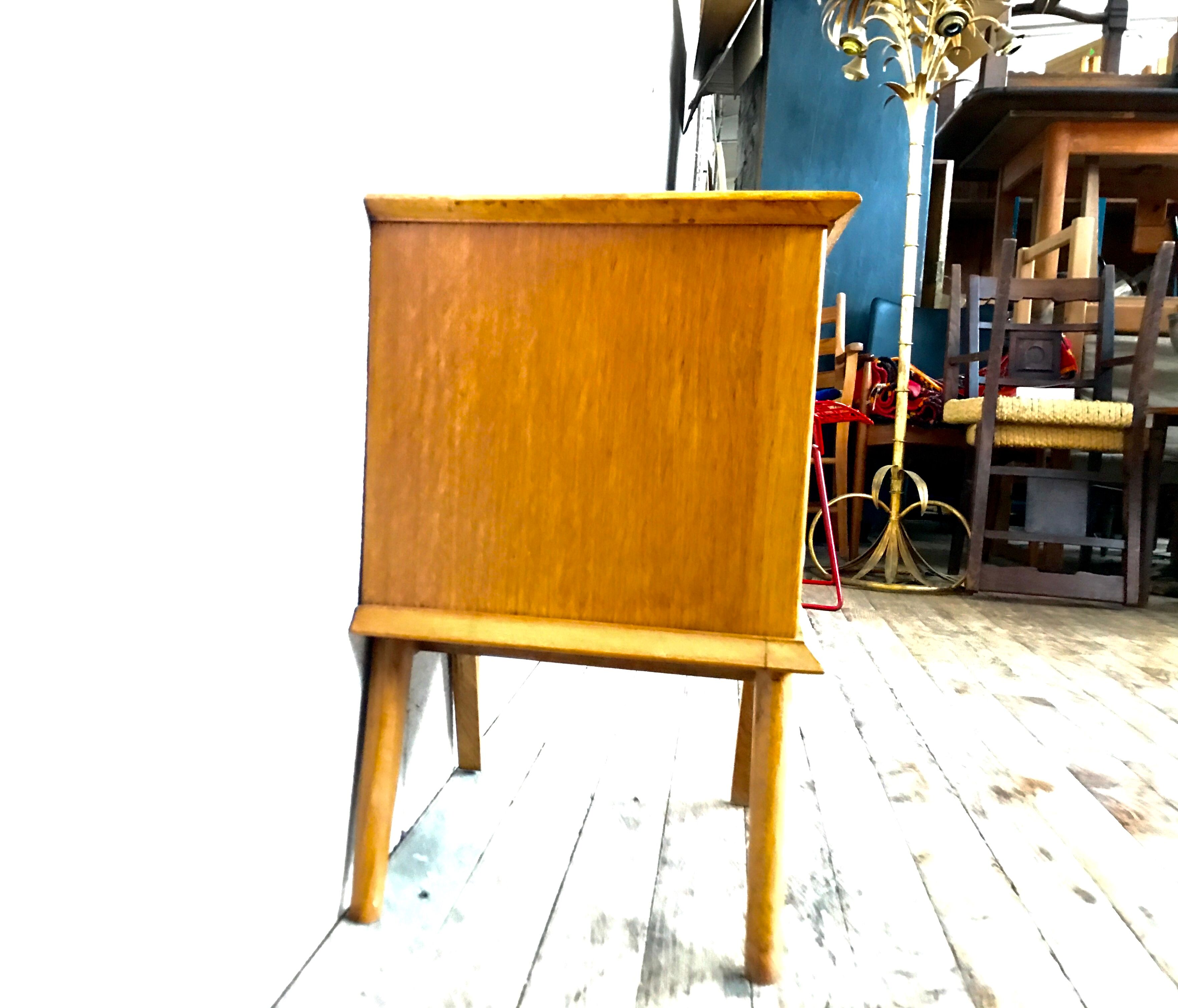 Bedside table
