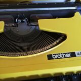 Brother 440TR mechanical typewriter