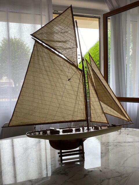 Wooden sailboat model pen duick