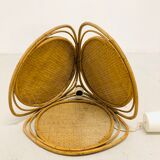 A pair of rattan and mulching suspensions