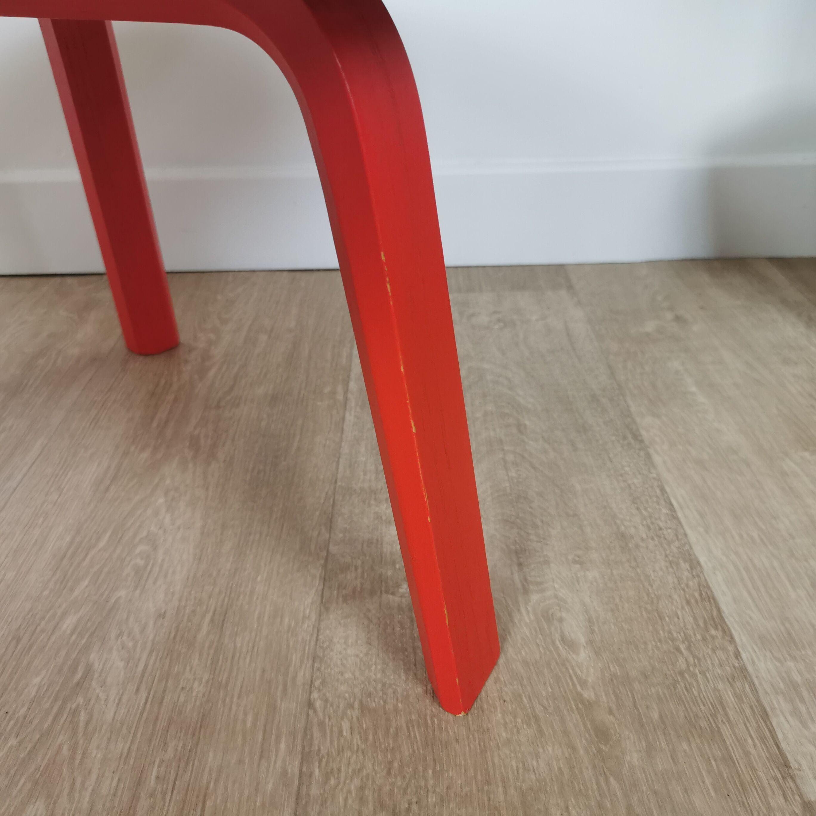 Chaises et table basse RU Shane Schneck