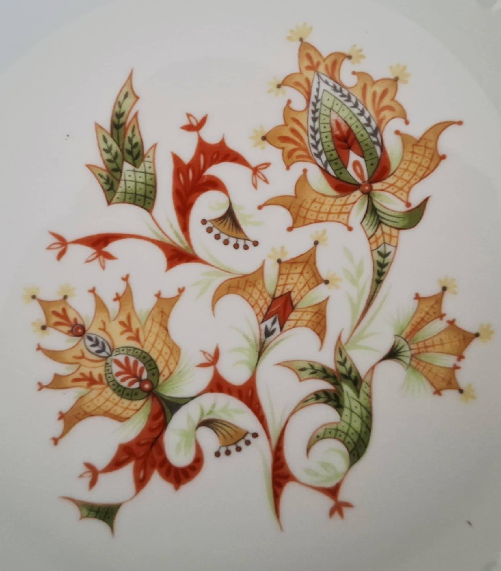 Porcelain soup plates from Chauvigny by Fernand Deshoulières