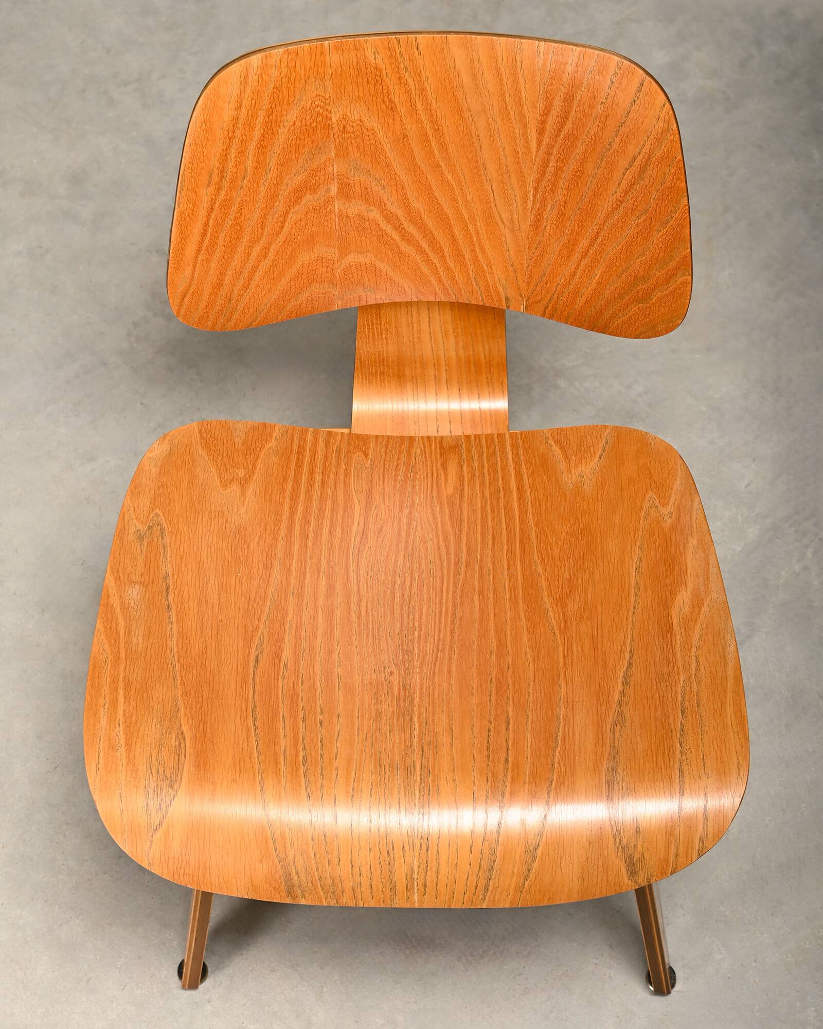 Charles and Ray Eames Early DCW Ash Plywood Dining Chairs for Herman Miller