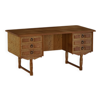 Self-supporting oak desk from the mid-20th century by Henning Kjærnulf, Denmark, 1960s.