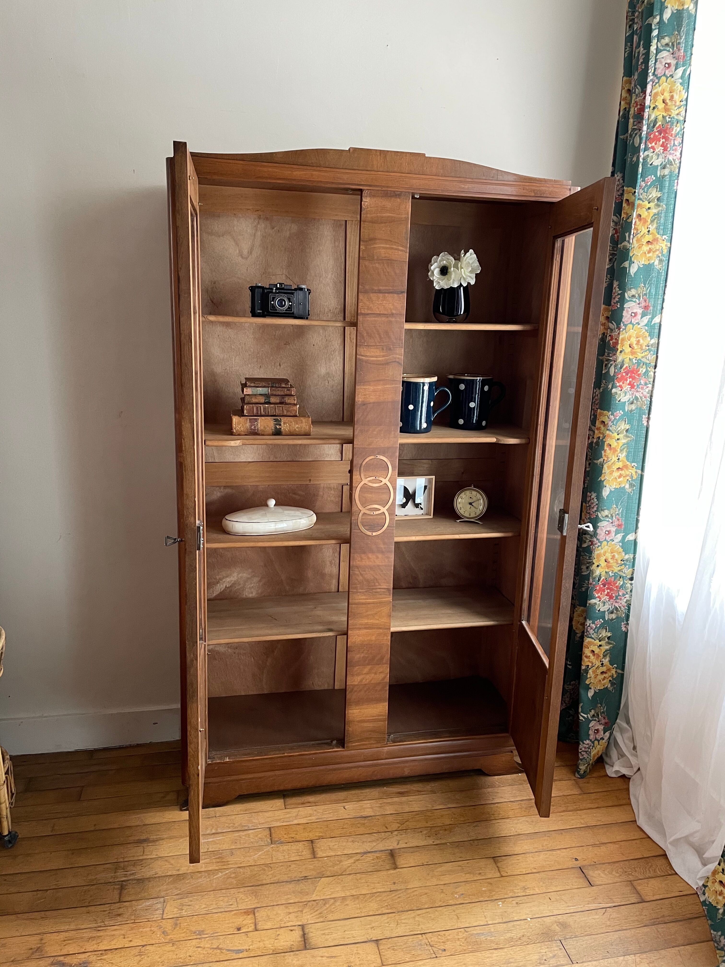 Art Deco glass cabinet