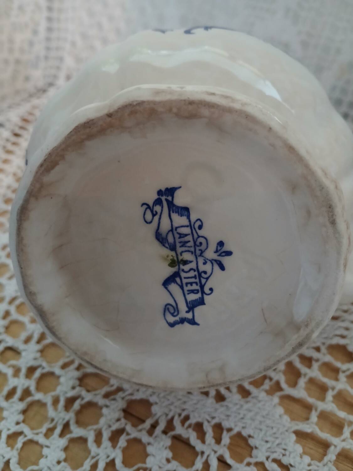 2 pichets anciens Lancaster