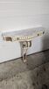 Console d'applique murale style Louis XV avec tiroir et marbre