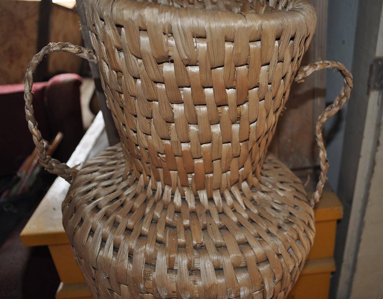 Large beige (wheat) woven wicker floor vase, Mid-Century style from the 1940s.