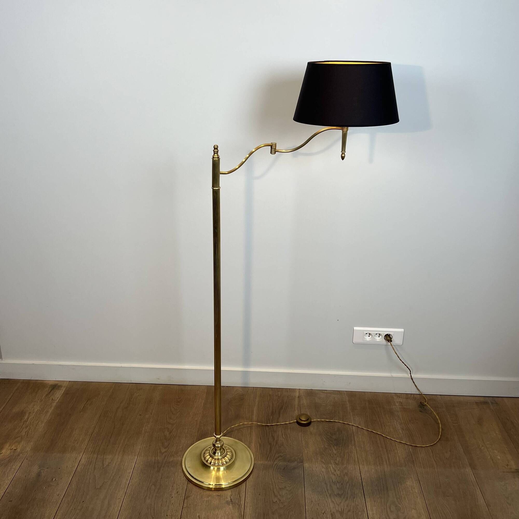 Reading Floor Lamp with Adjustable Arm in Gold Brass. French Work. Vers
