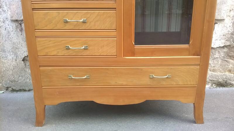 Parisian glass-fronted hotel chest of drawers, 1930s