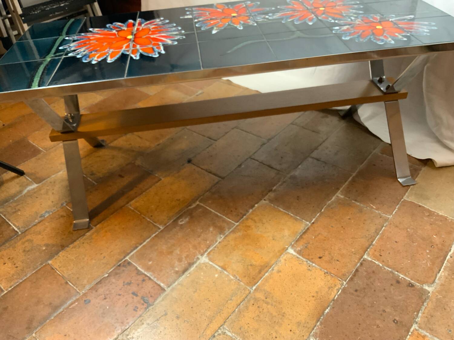 Coffee table 70'