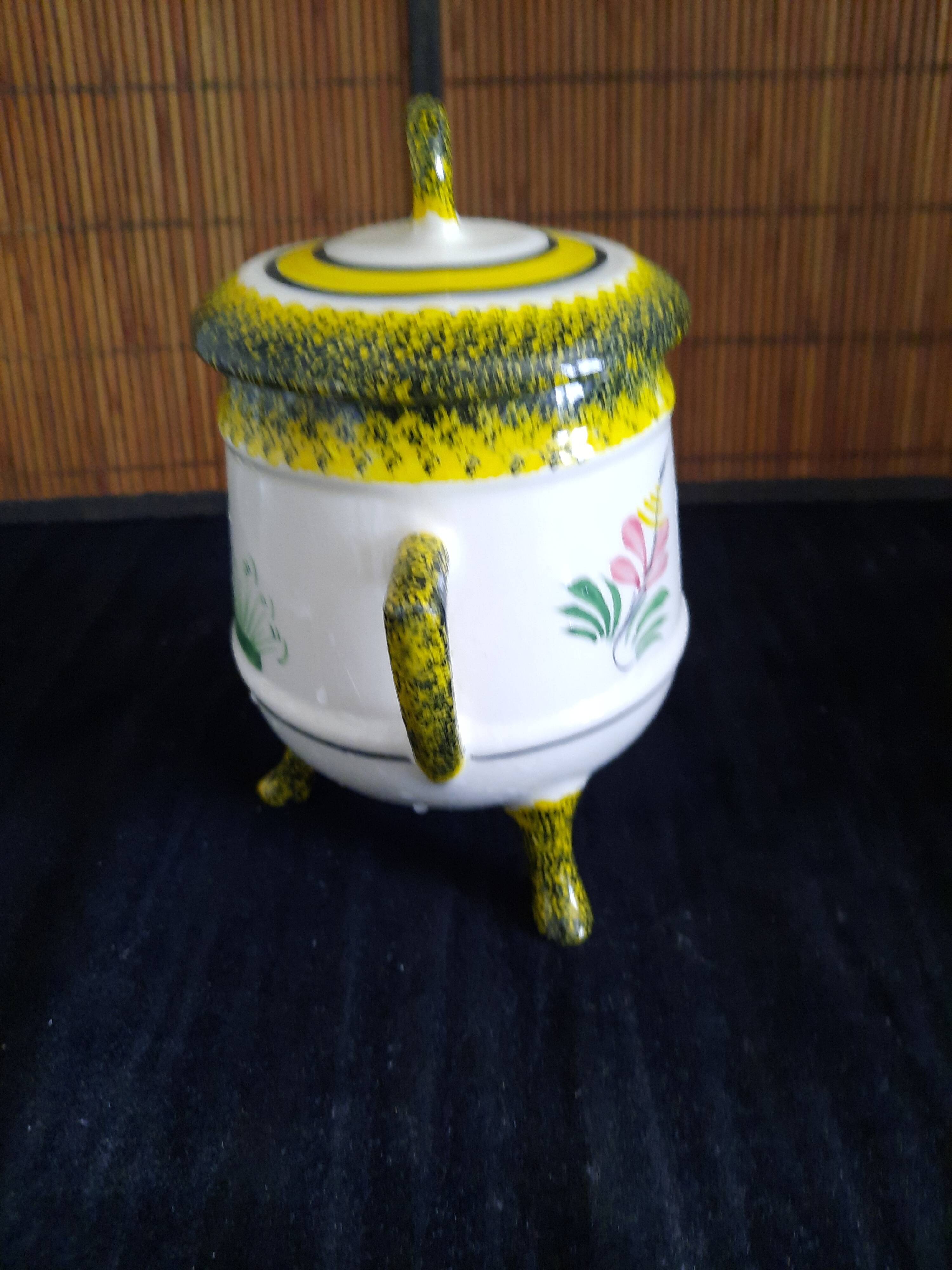 Pot Tripode avec Couvercle - Faïence Henriot Quimper - Décor Breton