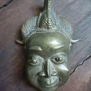 Masque africain vintage en bronze