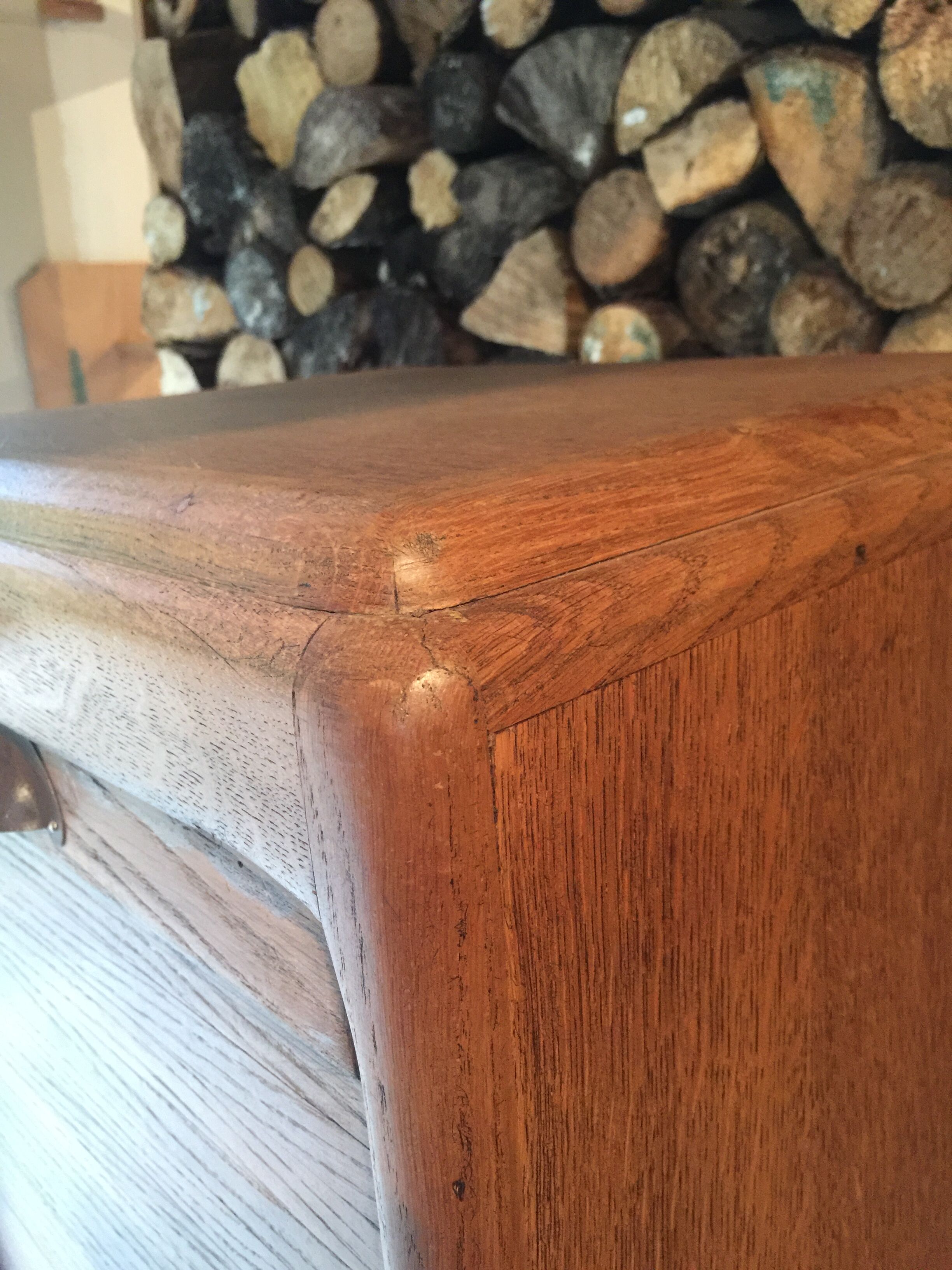 Light oak curtain binder