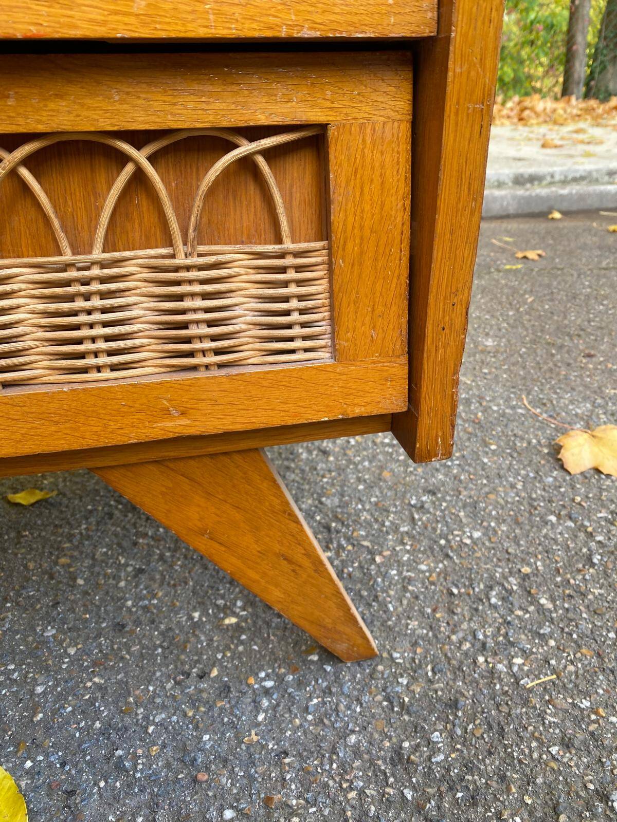 Commode scandinave en chêne et rotin des années 60