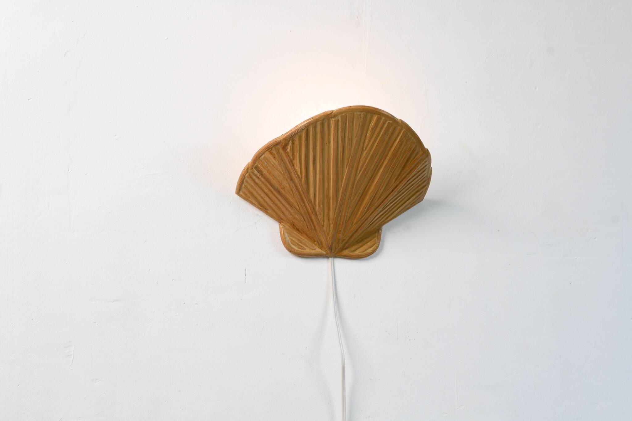 Applique murale en forme de coquille de palourde