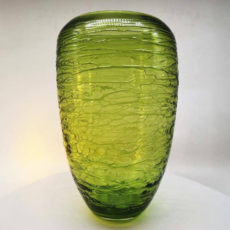 1970s green vase in hand worked Murano glass - made in Italy. 31 cm high.