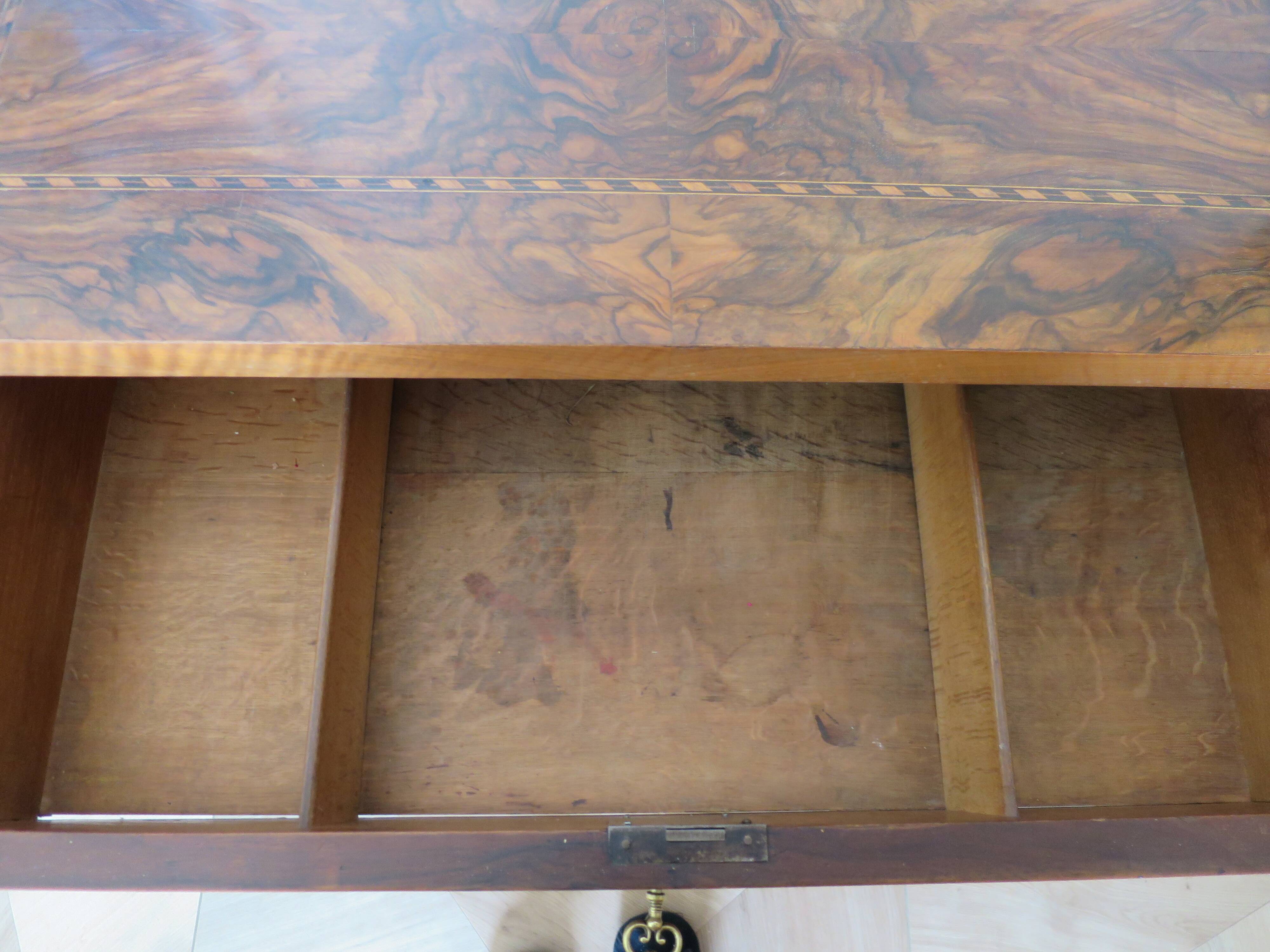 Antique oak burr chest of drawers - 4 drawers - marquetry inlay from the early 21st century