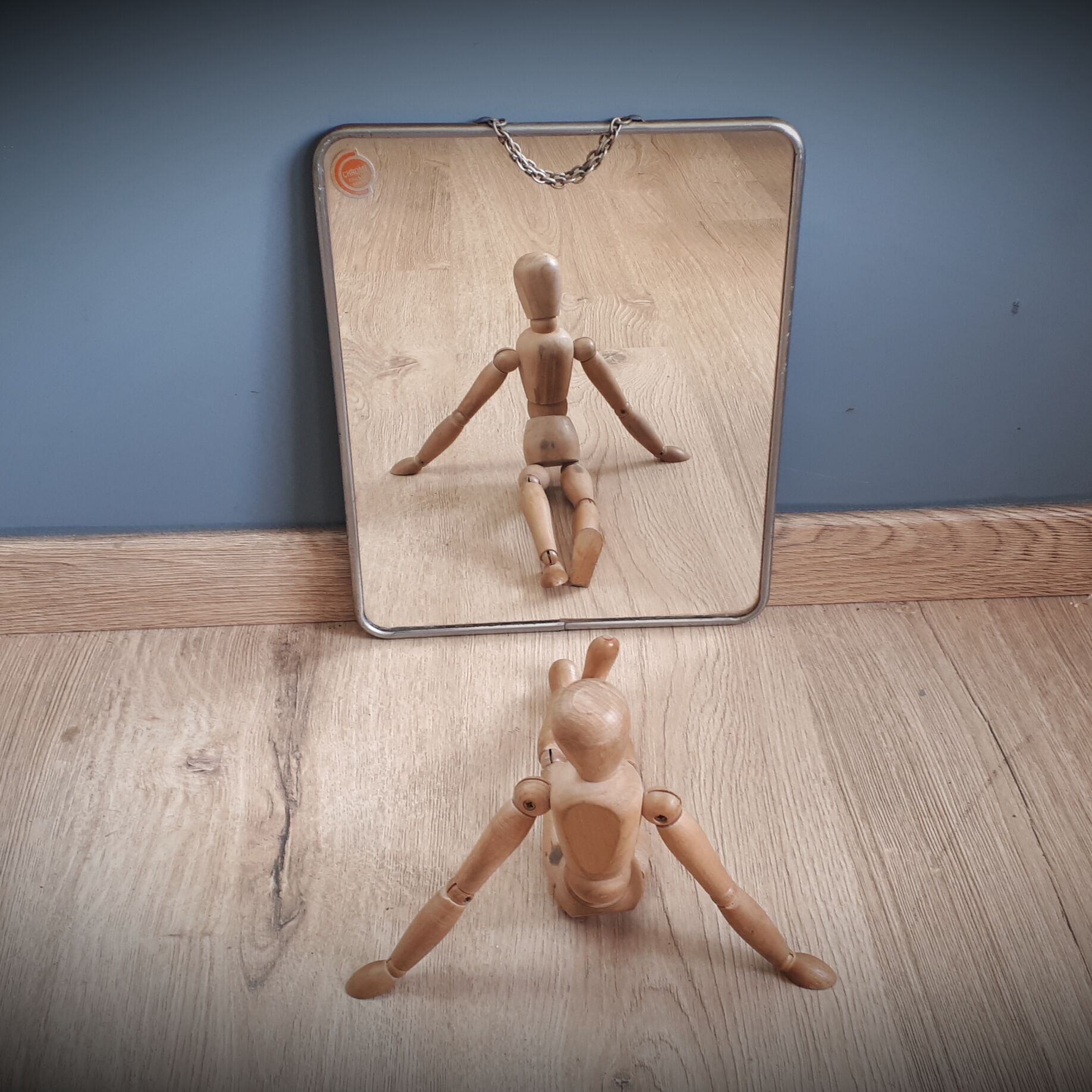 Barber mirror with chain - 29x23cm