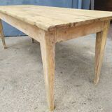 Farm table