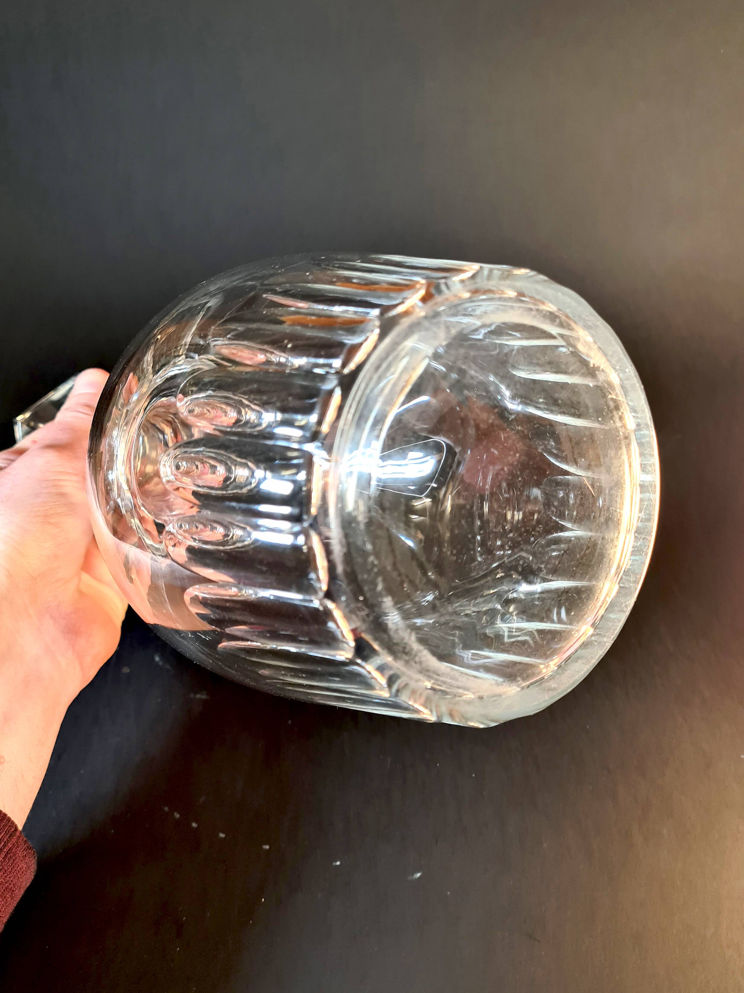 Title: Large Georgian Crystal Decanter – 3-Ring Neck & Stopper