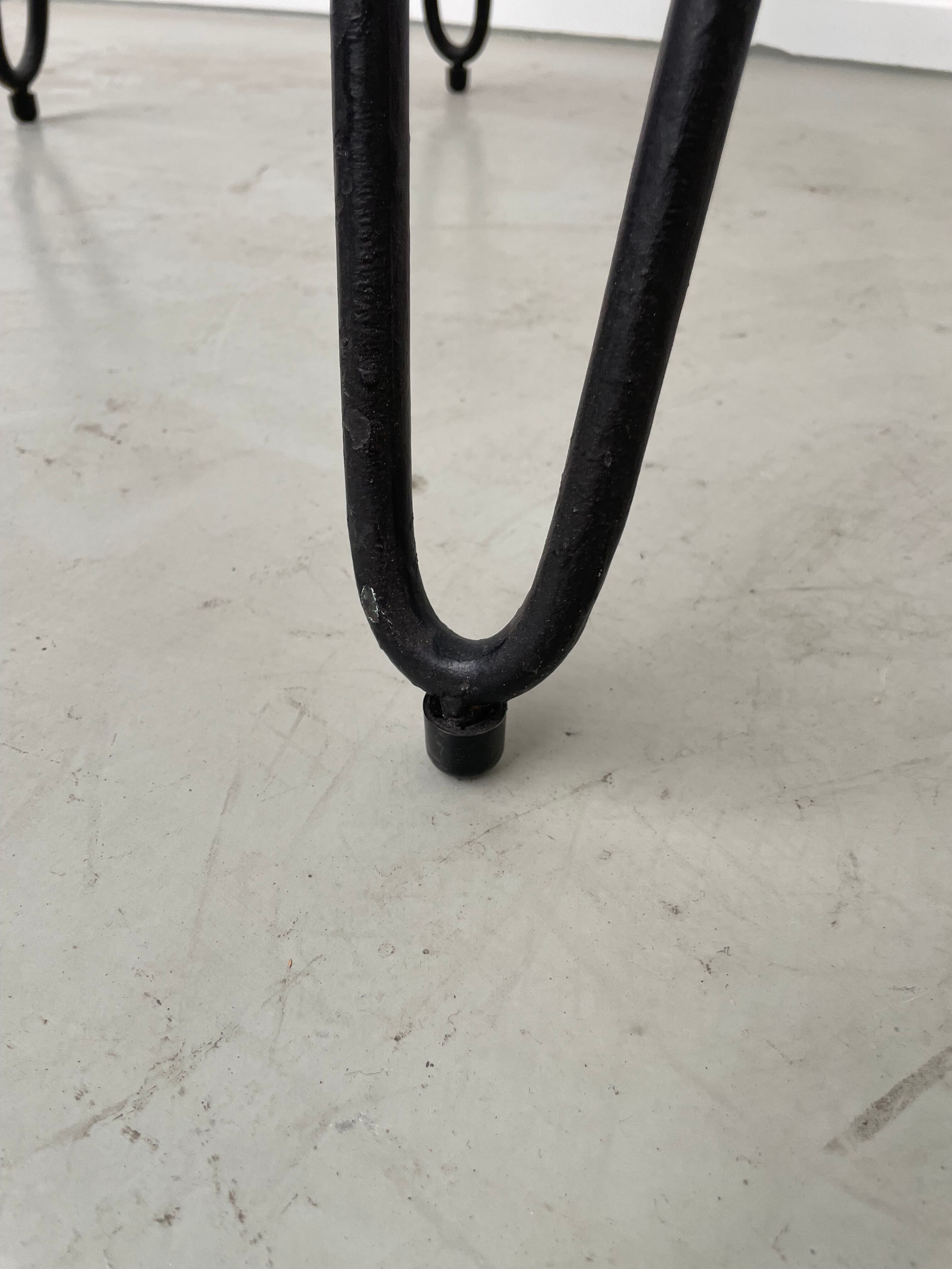 Coffee table 50s golden clover