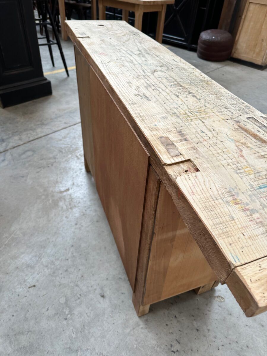 Joiner's workbench from the early 20th century.